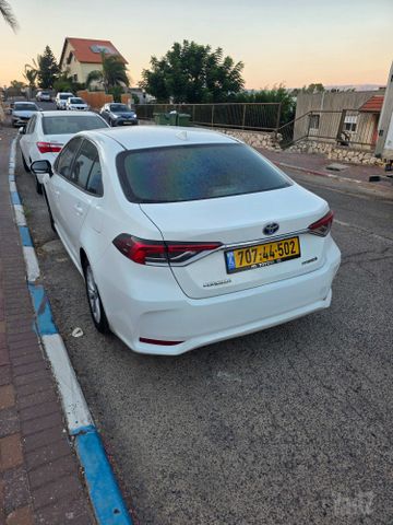 טויוטה קורולה