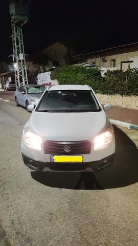 סוזוקי קרוסאובר