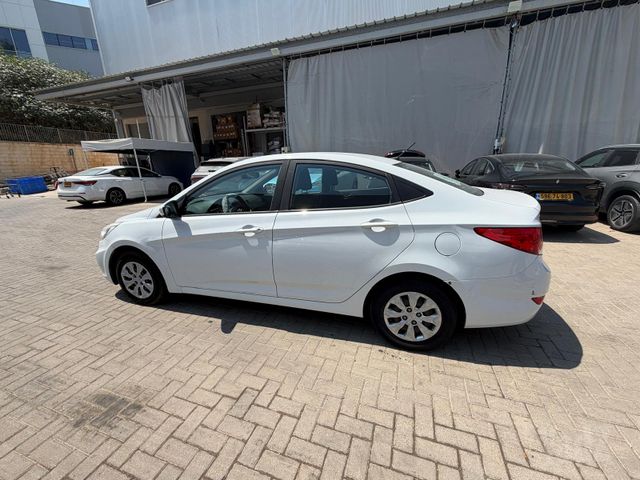 יונדאי אקסנט i25