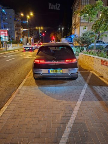 יונדאי איוניק 5