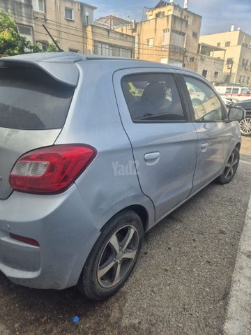 מיצובישי ספייס סטאר