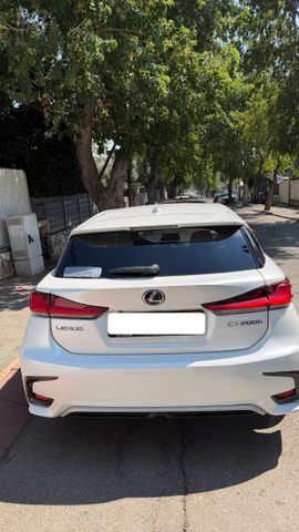לקסוס CT