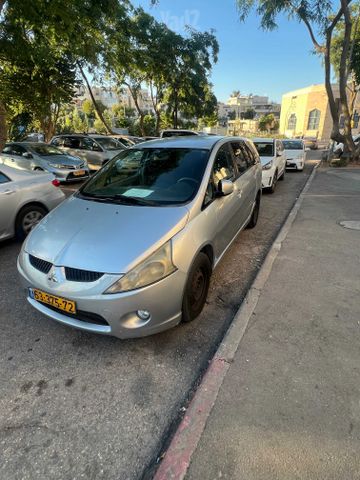 מודעת רכב מיצובישי גרנדיס