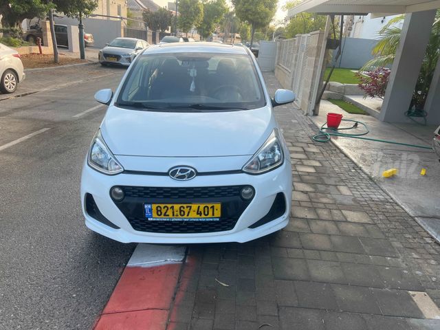 יונדאי i10