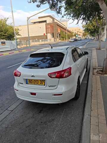 מיצובישי לנסר