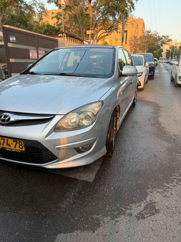 יונדאי i30