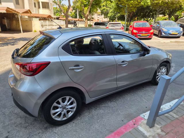 מאזדה 2