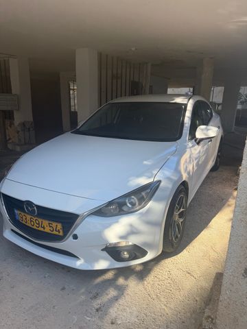 מודעת רכב מאזדה 3