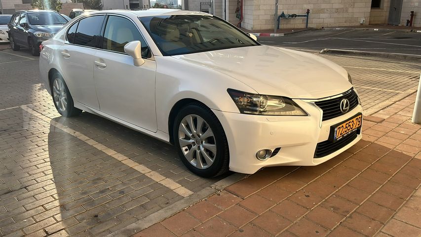לקסוס GS