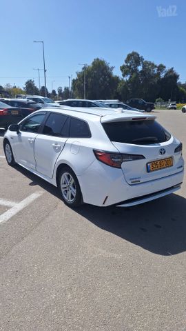 טויוטה קורולה