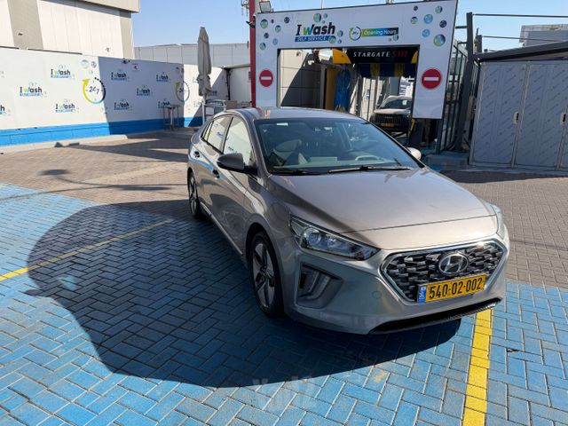 יונדאי איוניק