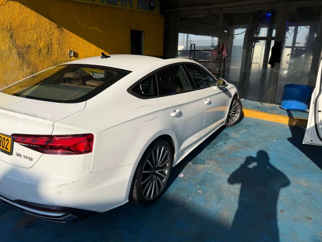 אאודי A5