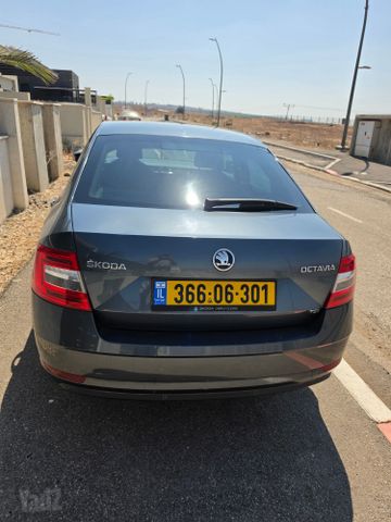 סקודה אוקטביה