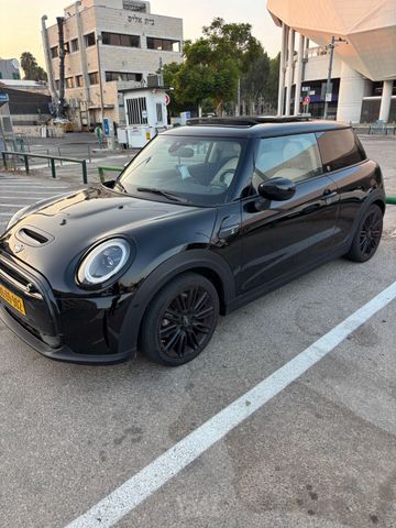 מיני קופר SE (חשמלית)