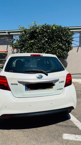 טויוטה יאריס