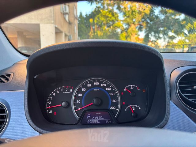 יונדאי i10