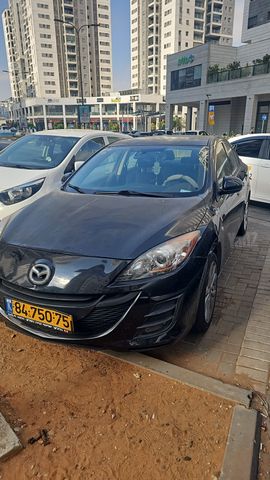 מודעת רכב מאזדה 3