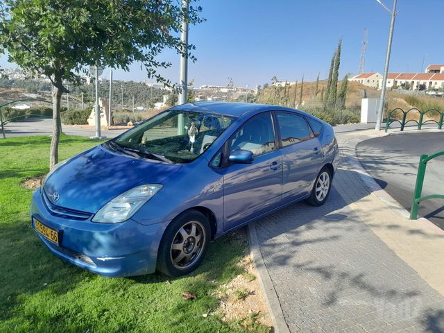 מודעת רכב טויוטה פריוס