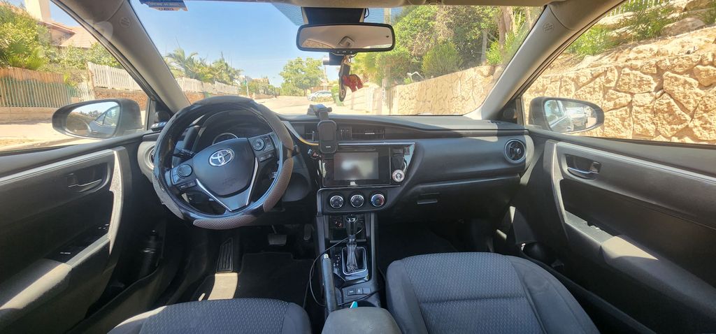 טויוטה קורולה