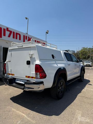 טויוטה היילקס