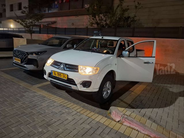 מודעת רכב מיצובישי טרייטון / L200