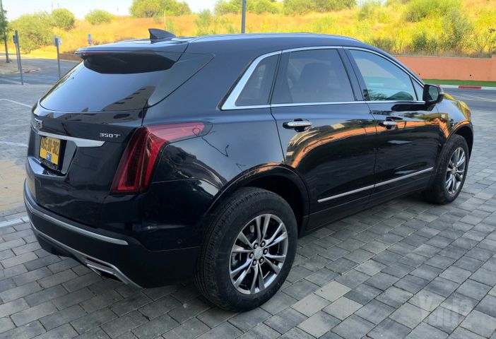 קאדילק XT5