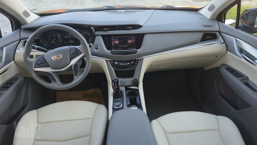 קאדילק XT5