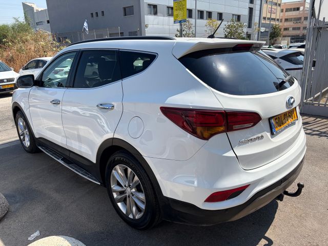 יונדאי סנטה פה