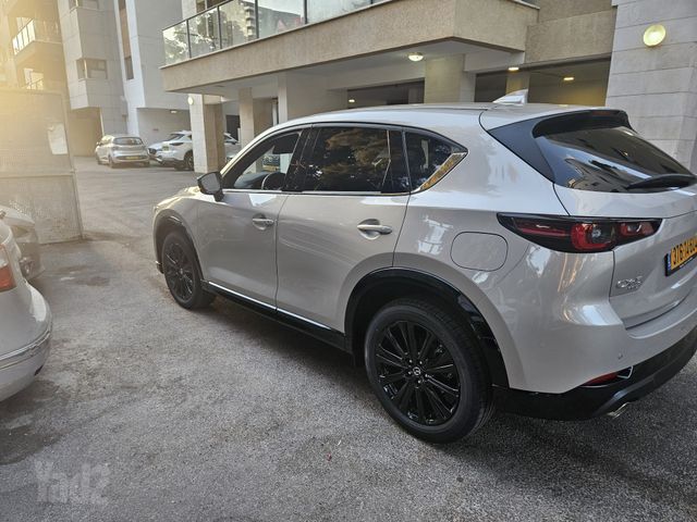 מודעת רכב מאזדה CX-5