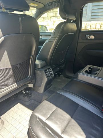 וולוו XC40