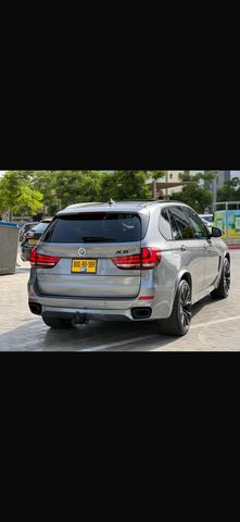 ב מ וו X5