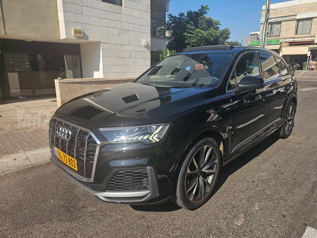 אאודי Q7