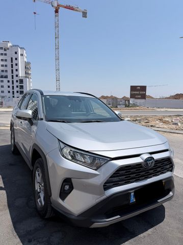 טויוטה RAV4