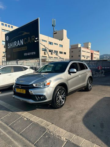 מודעת רכב מיצובישי ASX