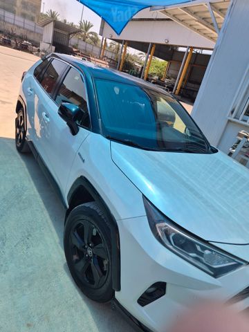 טויוטה RAV4
