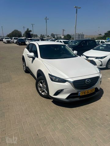 מודעת רכב מאזדה CX-3