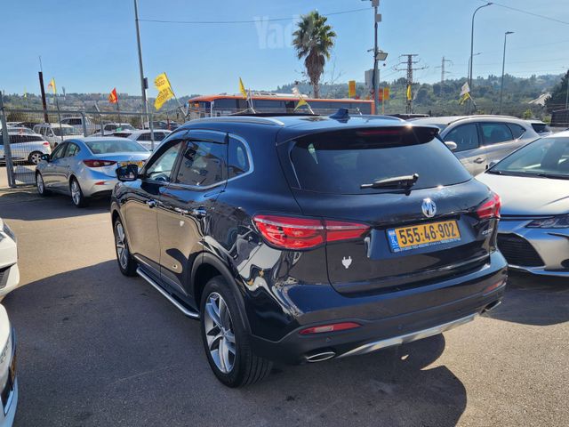 מודעת רכב אם ג'י EHS PHEV