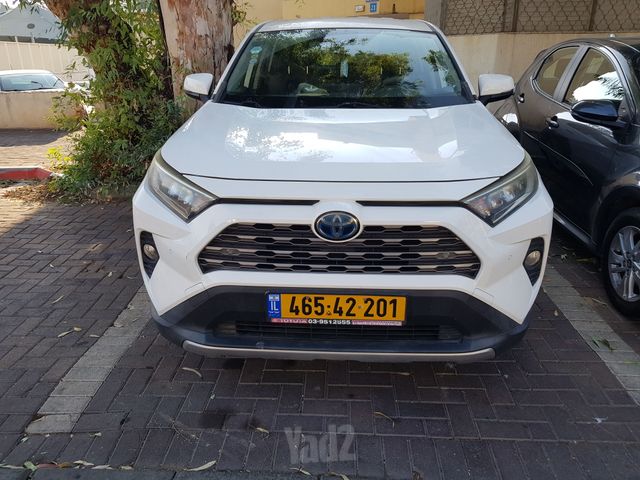 מודעת רכב טויוטה RAV4