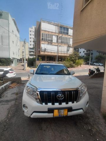 מודעת רכב טויוטה לנד קרוזר