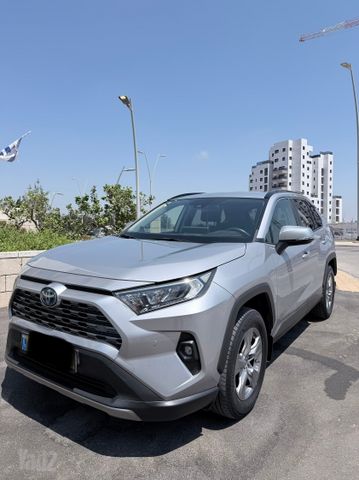מודעת רכב טויוטה RAV4