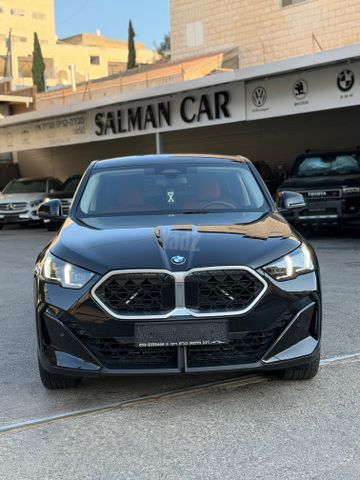 ב מ וו X2