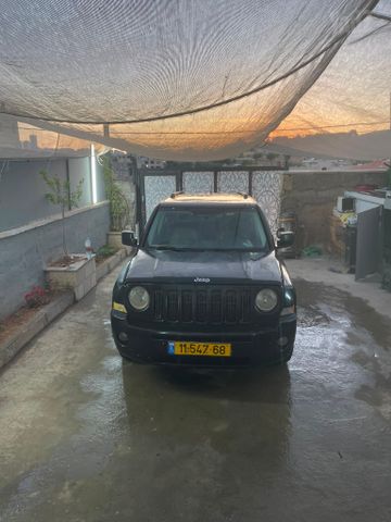 פטריוט Limited אוט׳ 2.4 (170 כ״ס)
