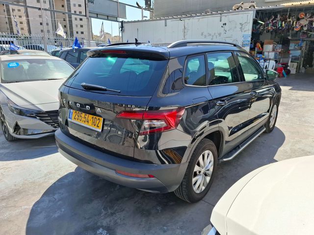 מודעת רכב סקודה קארוק