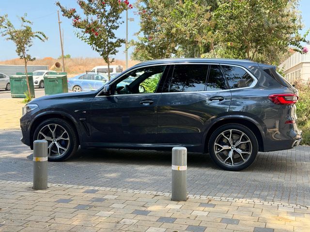 ב מ וו X5