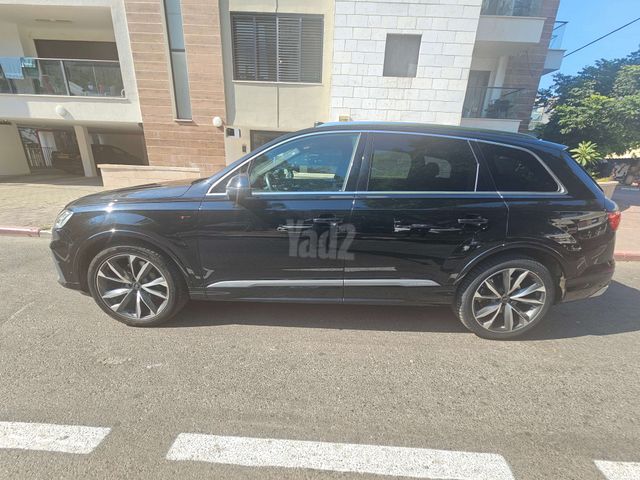 אאודי Q7