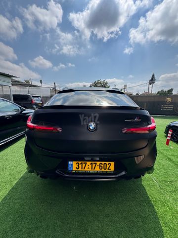 ב מ וו X4 M