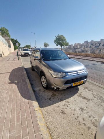מודעת רכב מיצובישי אאוטלנדר