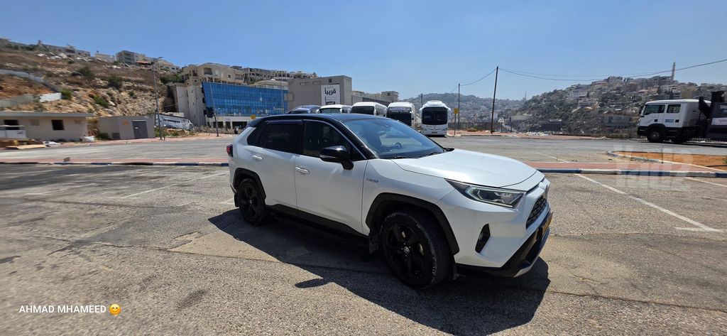 טויוטה RAV4