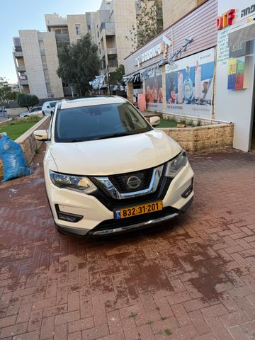ניסאן אקס טרייל