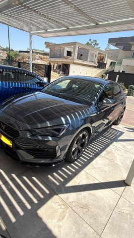 קופרה לאון
